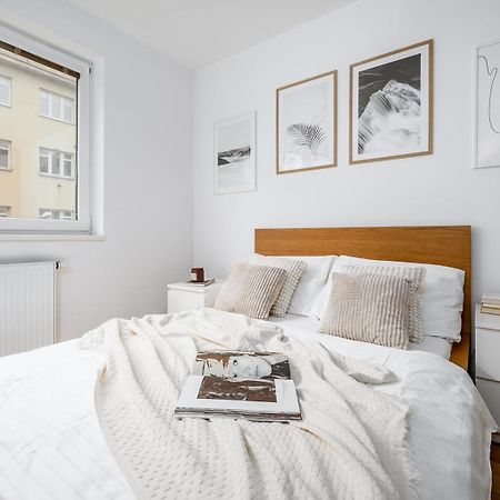 Prague Days - Bright Apartment - Balcony - Private Parking Exteriér fotografie
