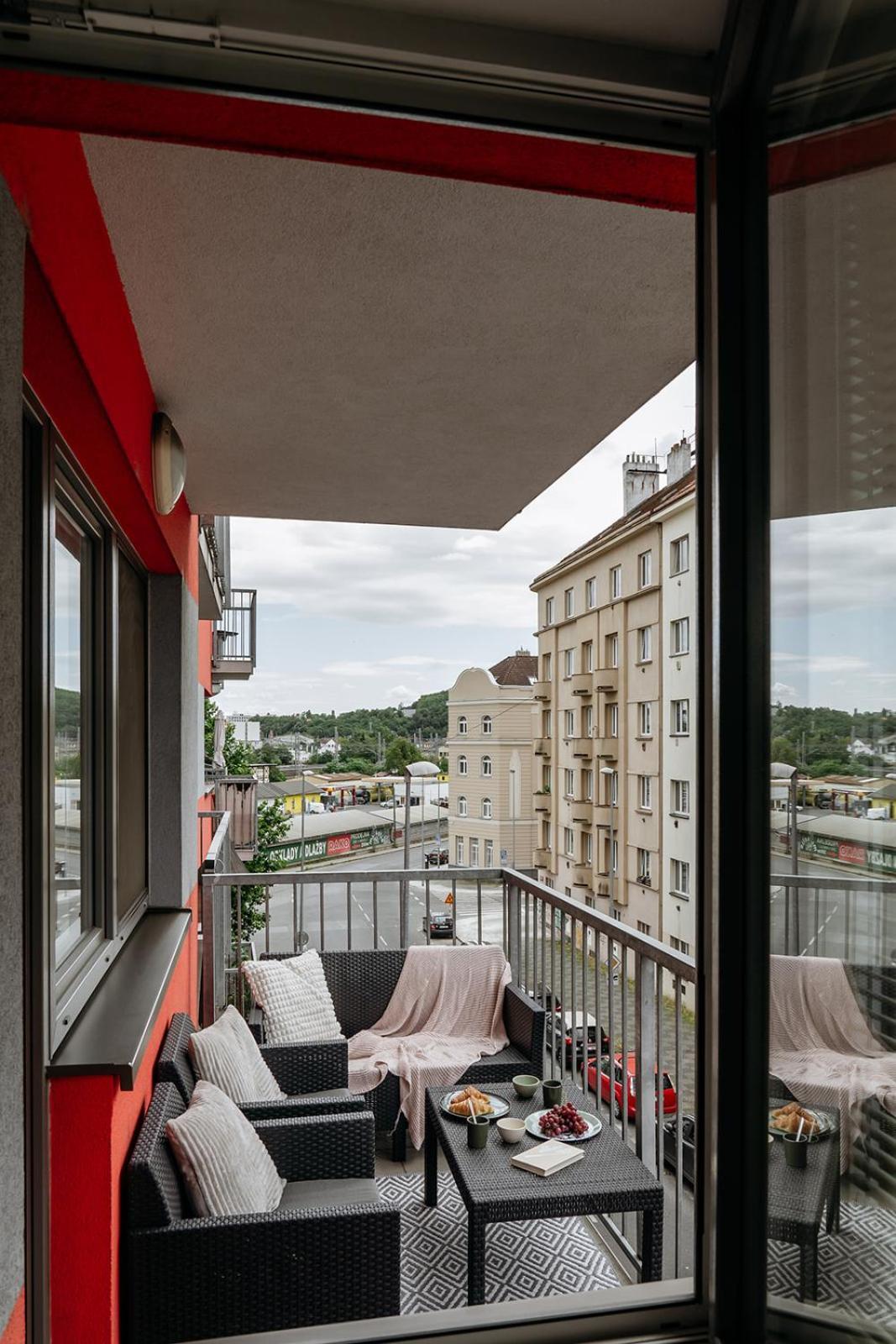 Prague Days - Bright Apartment - Balcony - Private Parking Exteriér fotografie